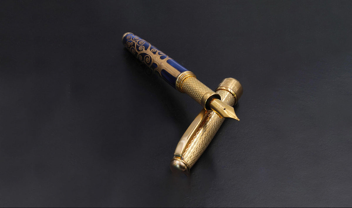Handmade Italian pens as gifts