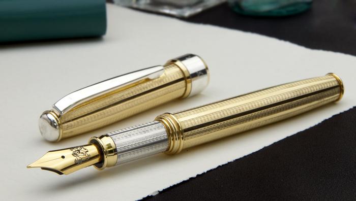 Pompeii Gold Vermeil Fountain Pen