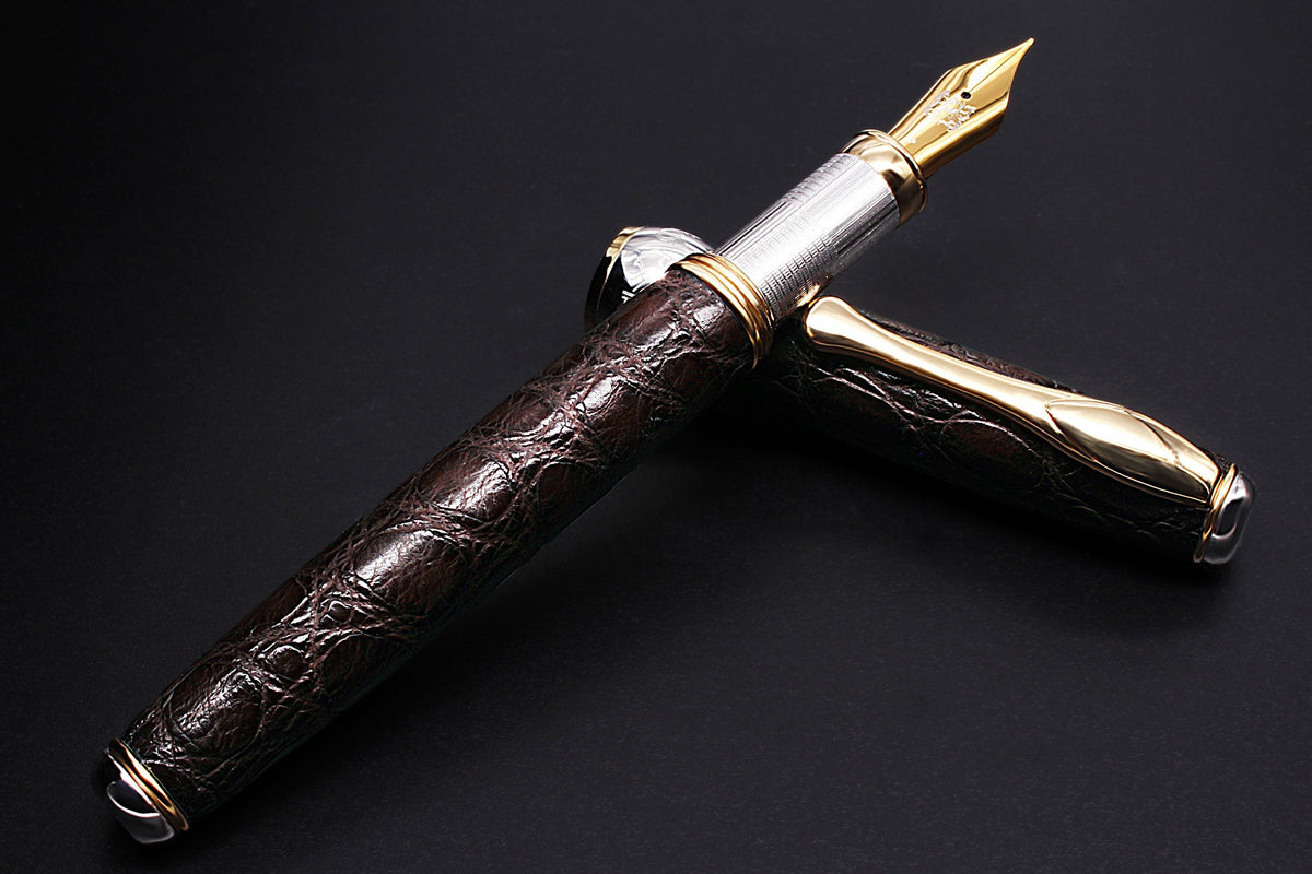 Penna Artigianale Rivestita in Vera Pelle di Coccodrillo