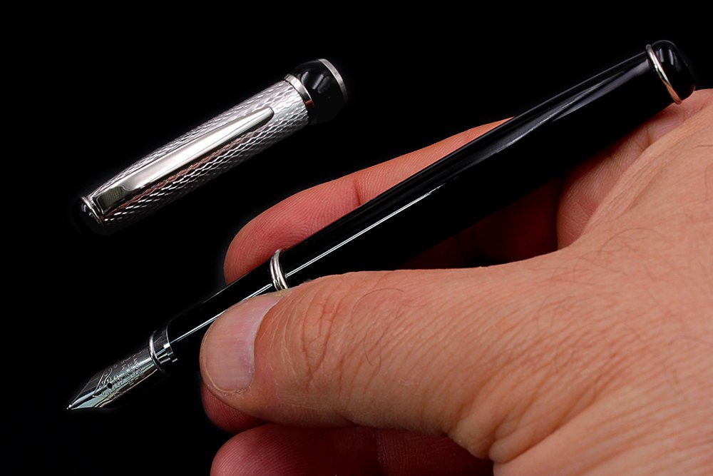 Penna Stilografica Argento e Lacca Nera - vista 5