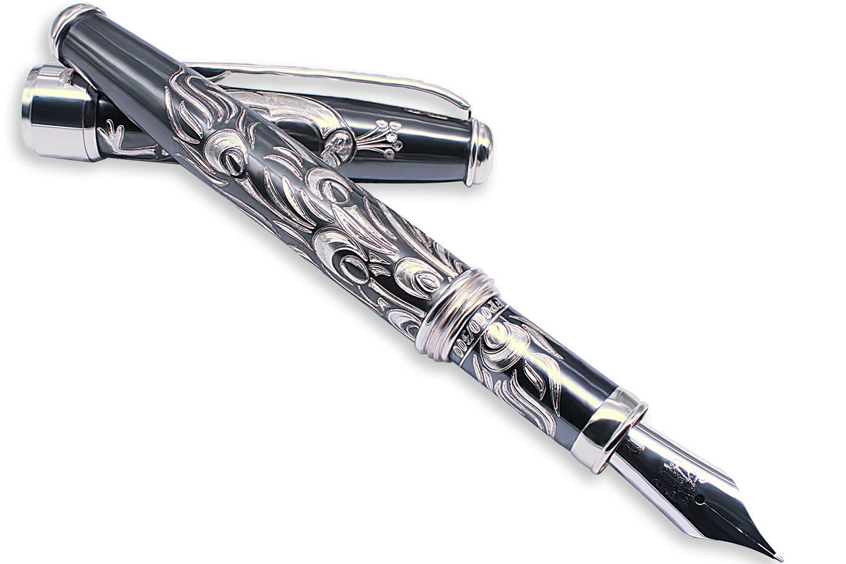 Handgefertigter Füllfederhalter aus Sterlingsilber – Pfau-Edition