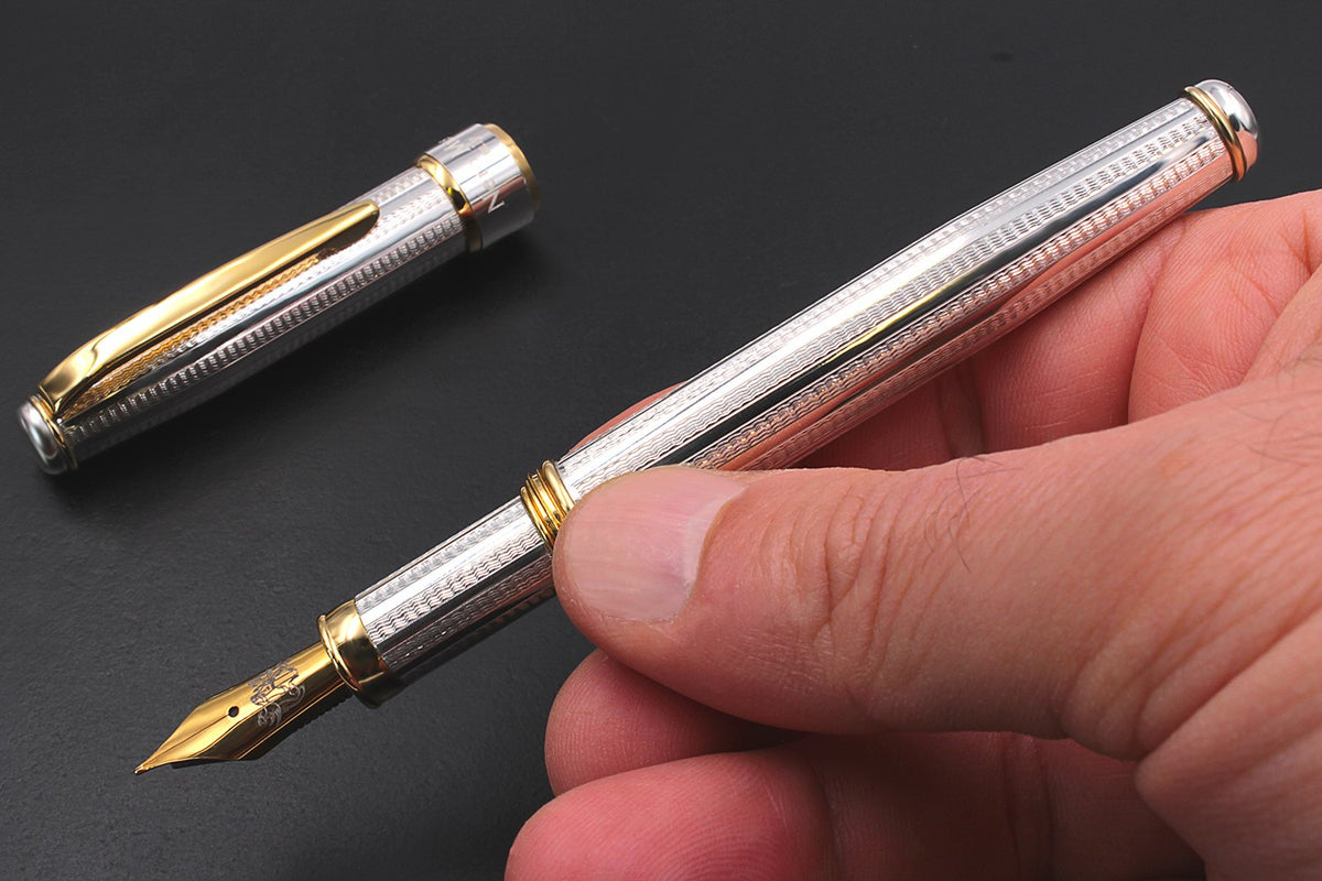 Pluma estilográfica de plata Pompeya - vista 10