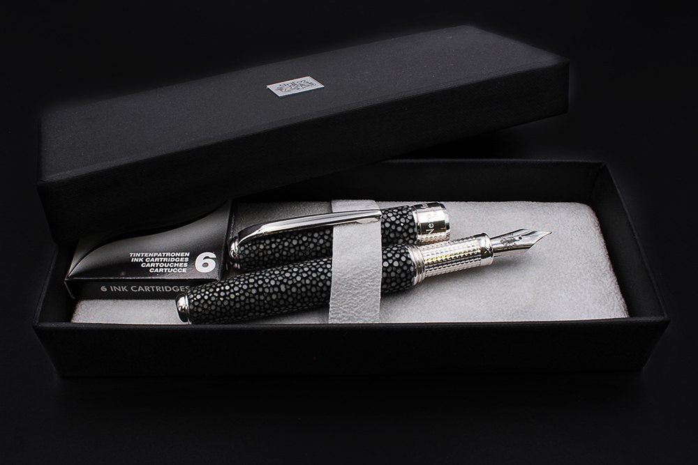 Pluma estilográfica en cuero de raya gris - vista 3