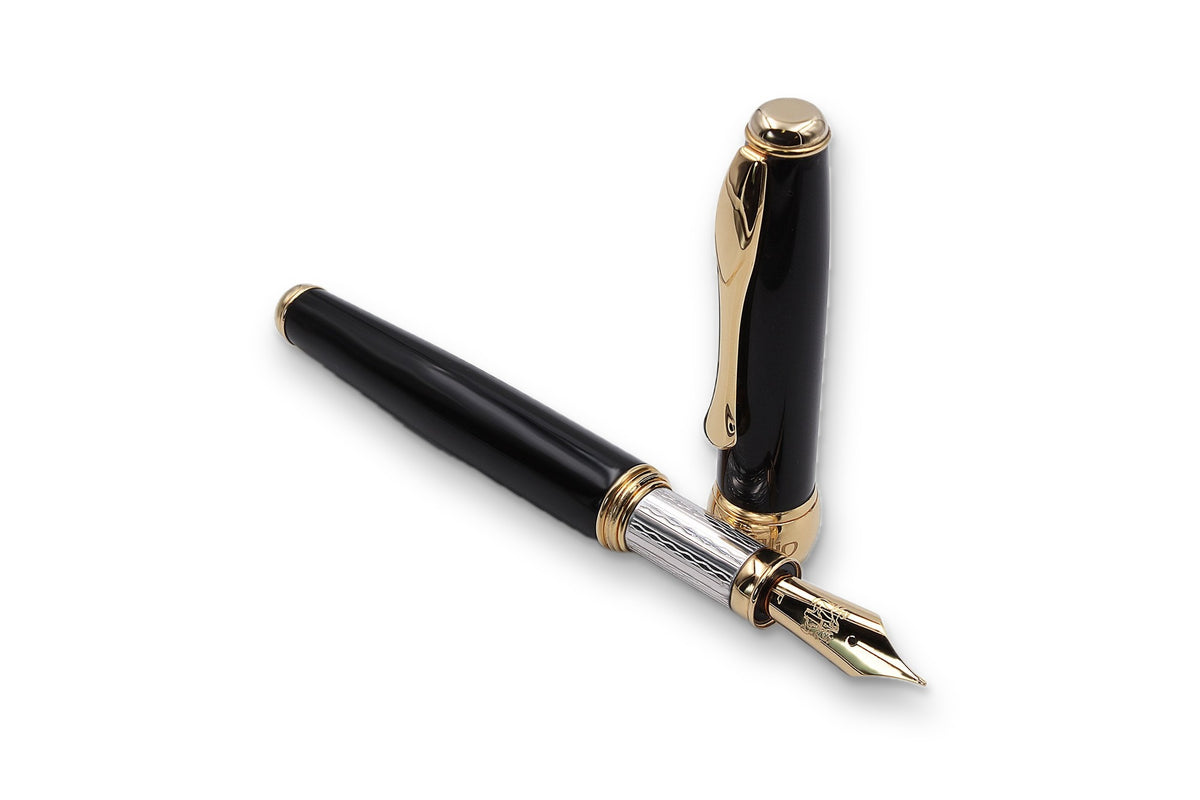 Black Resin Fountain Pen