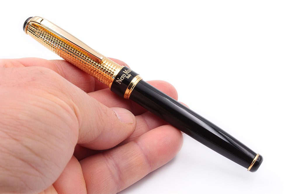 Black and Gold Fountain Pen - view 2