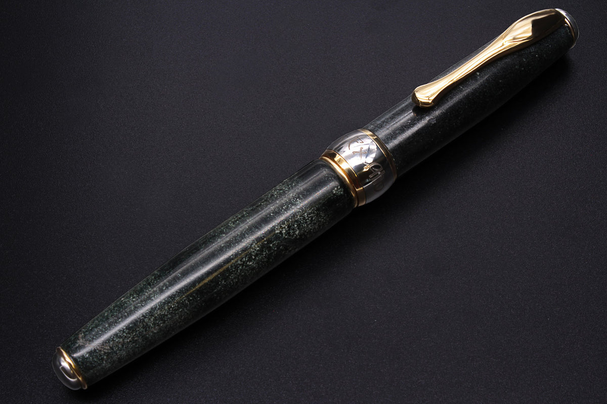 Pluma estilográfica Corazón de piedra – plumín de oro de 18 K - vista 10