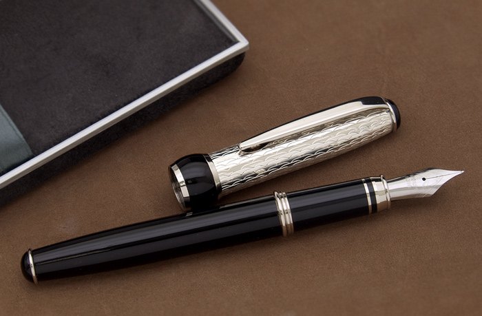 Silver and Black Lacquer Fountain Pen
