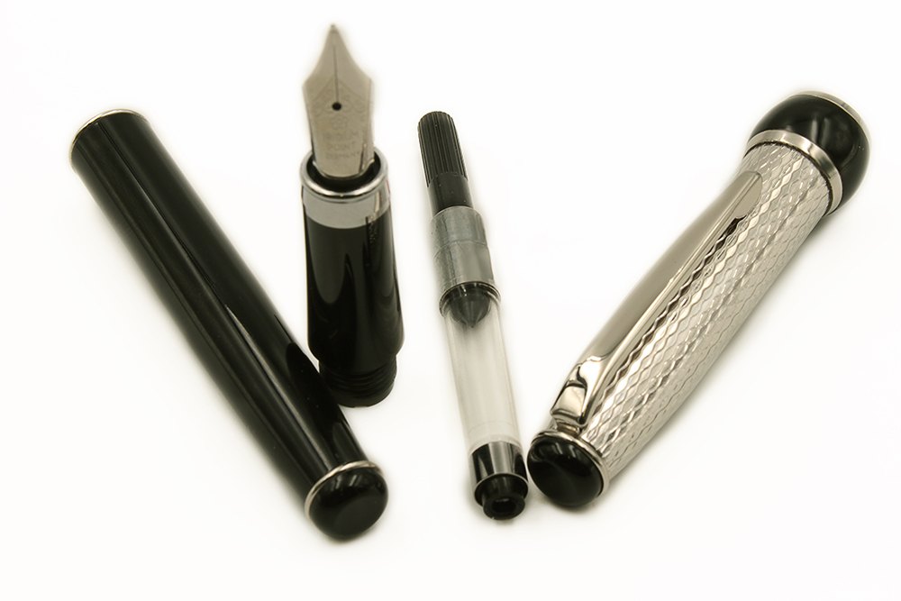 Penna Stilografica Argento e Lacca Nera - vista 10