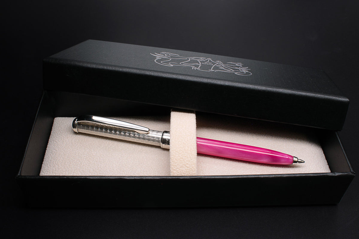 Stylo bille en argent et rose - vue 9