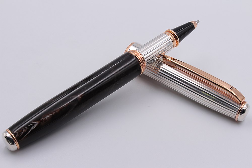 Stylo roller en argent et corne - Liocorno - vue 7