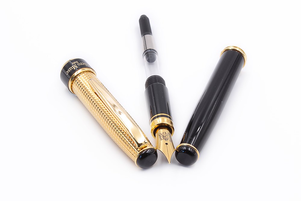 Penna Stilografica Lacca Nera e Oro Vermeil - con convertitore