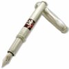 Penna stilografica Leone Rampante è realizzata in argento massiccio 925 con l'incisione del leone rampante sul corpo della penna,