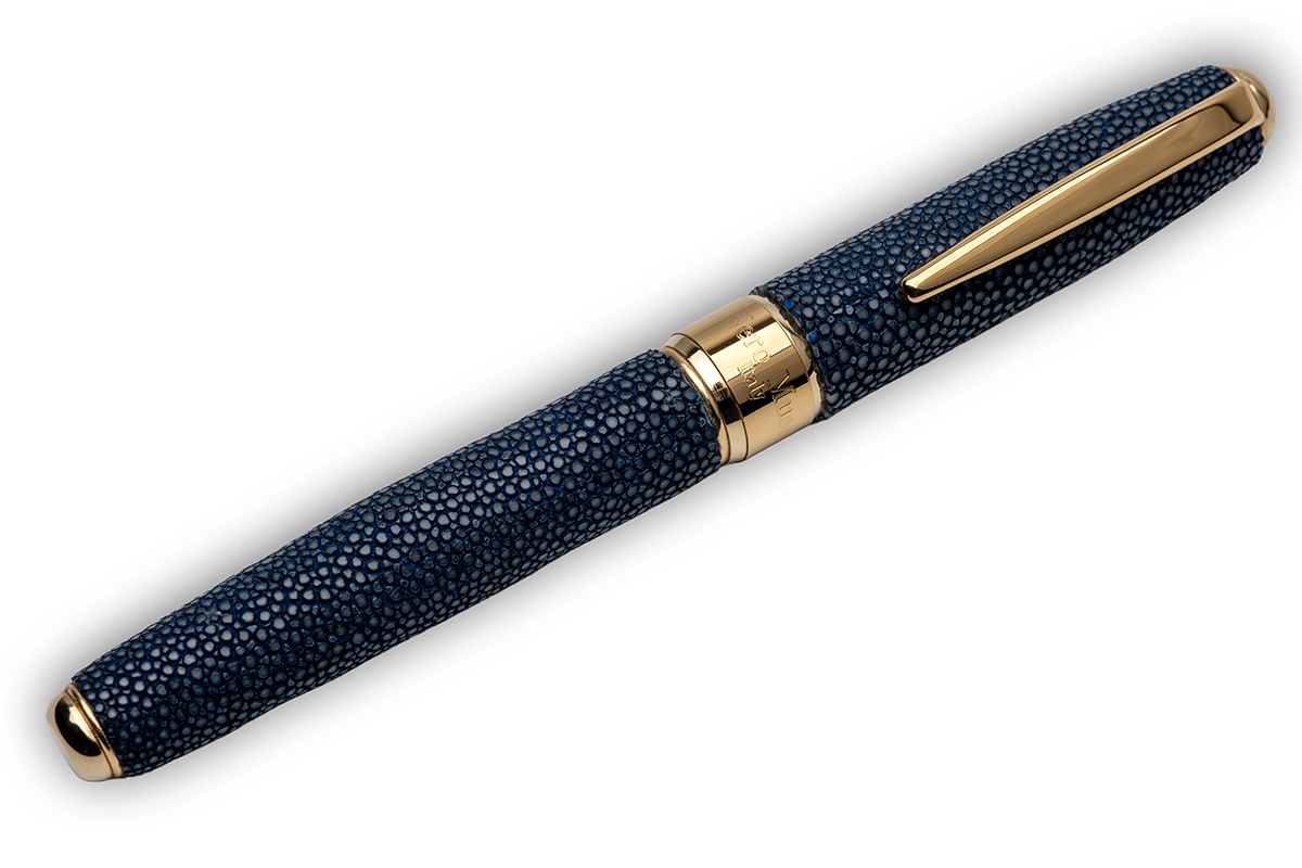 Blue stingray fountain pen