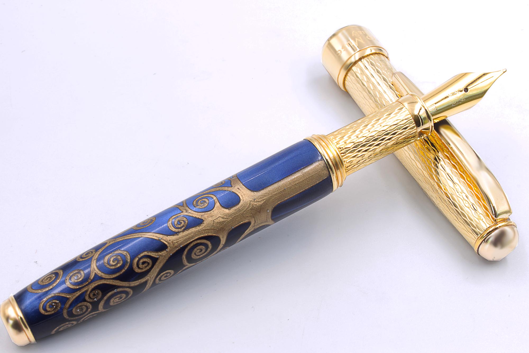 Penna stilografica in metallo - Nero e oro 