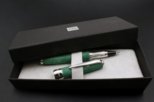 Giftable pen case.