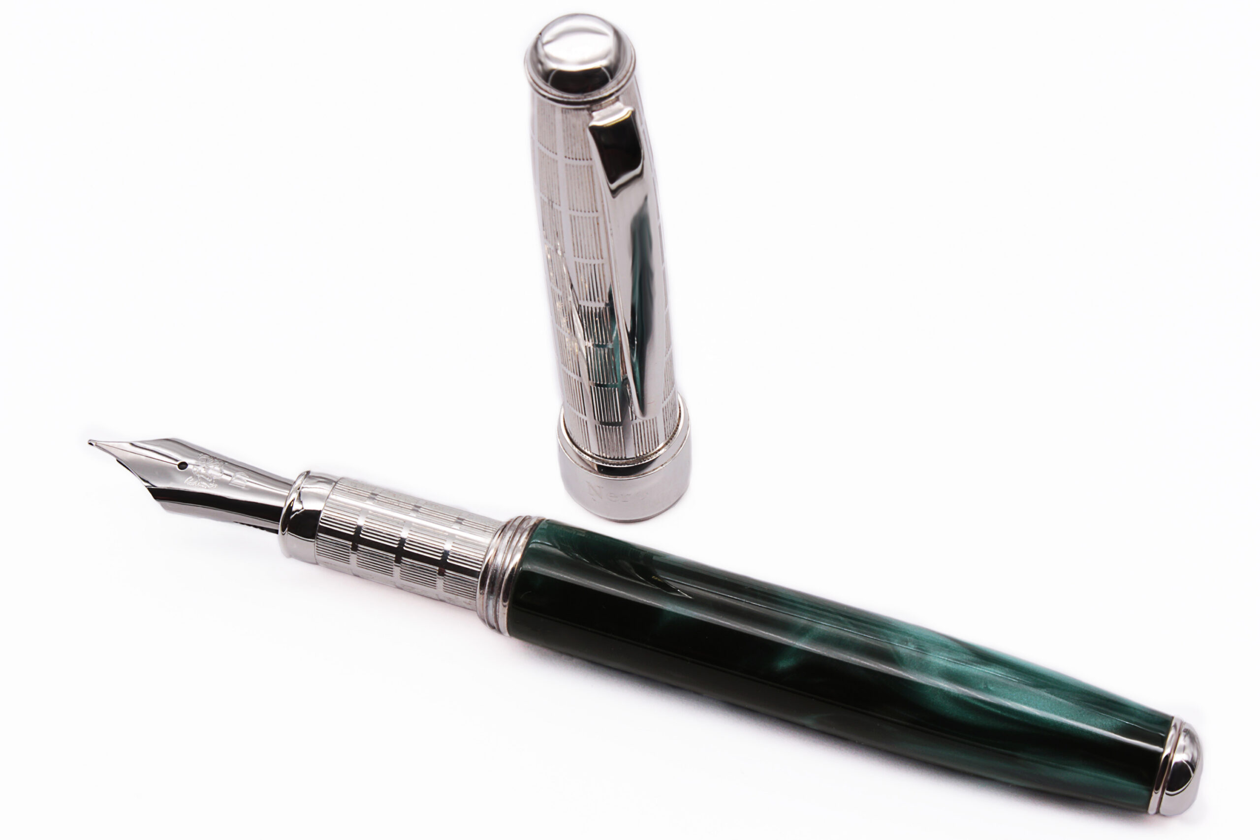 Silver and Green Resin Fountain Pen - Image 4