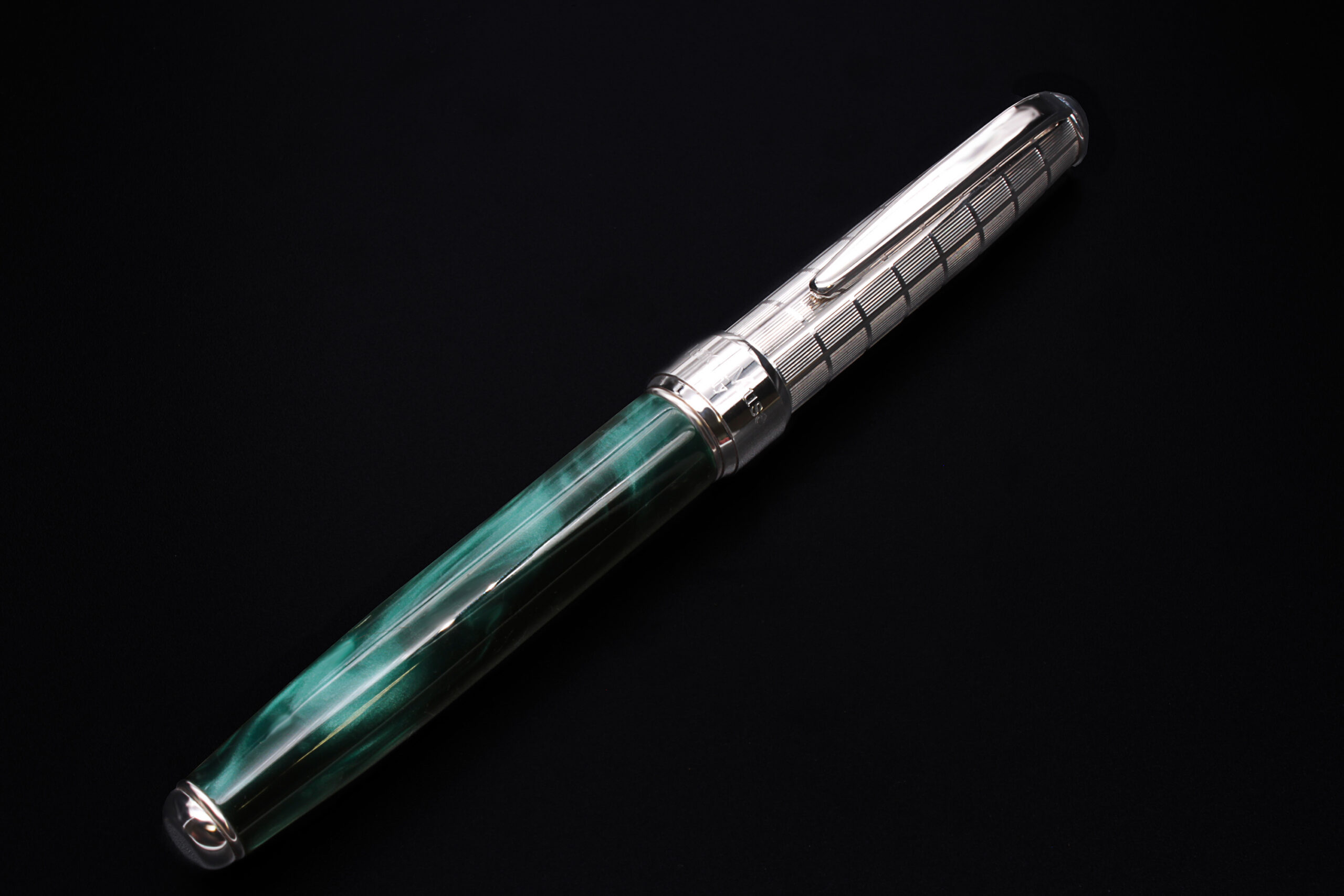 Silver and Green Resin Fountain Pen - Image 9
