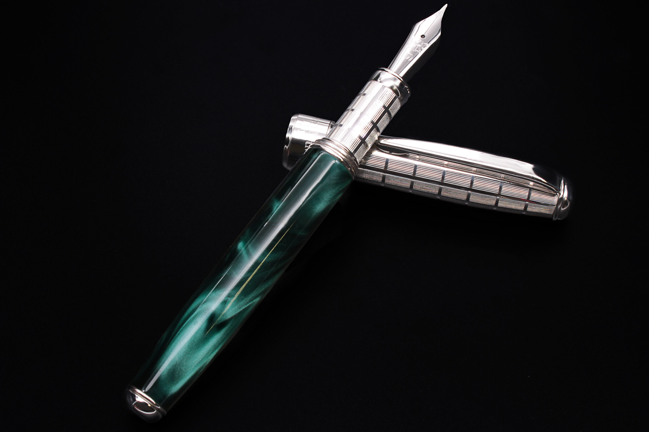 Silver and Green Resin Fountain Pen - Image 10